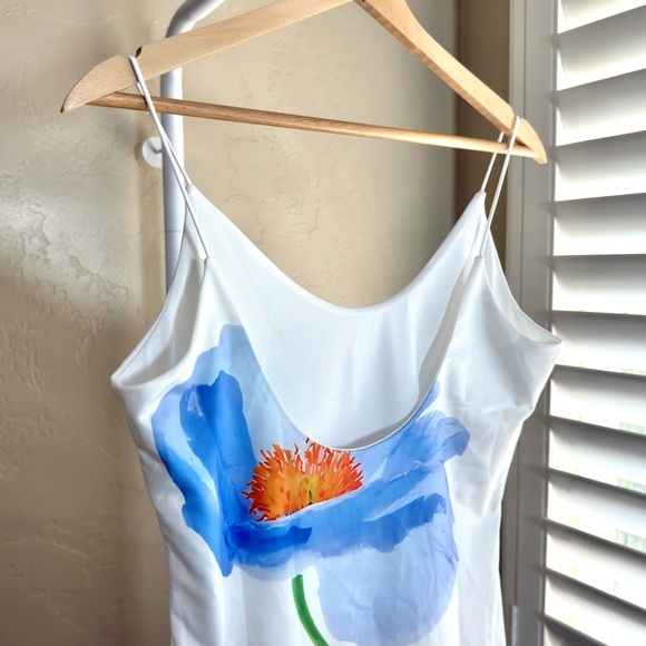 Commense Backless Floral Mini Dress White Medium NWT - Picture 7 of 9